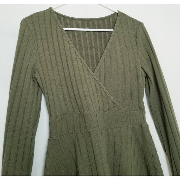 Shein - Women's Green Ribbed Sweater V-Neck Long Sleeve Knee Length Dress Size S - Picture 2 of 6